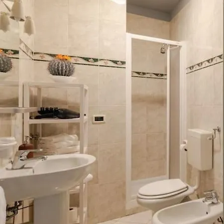 Apartment Casa Regina, Position! Alba (Piedmont)