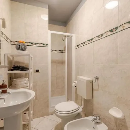 Casa Regina, Position! Alba (Piedmont)