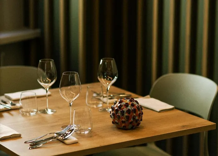 Casa Regina, Position! * 알바