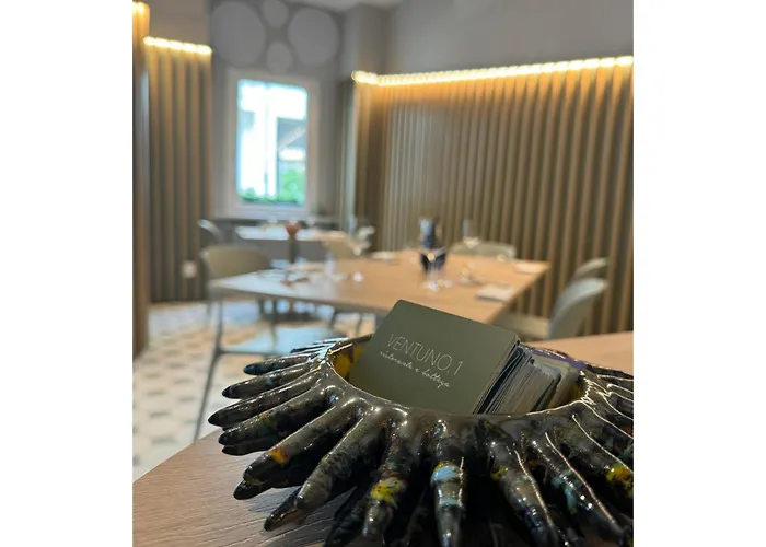 Casa Regina, Position! 알바